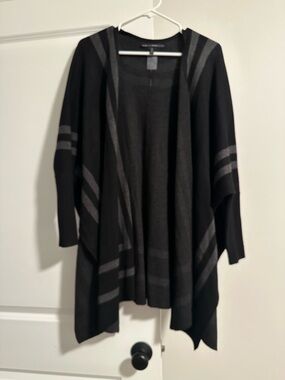 Gorgeous new without tags White House black market sweater size large